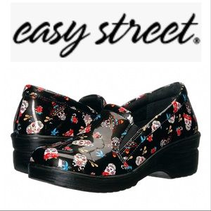 🆕🎃EASY STREET Dia de Los Muertos Women’s Clogs